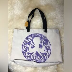 NWT shopping tote with an octopus handmade washable